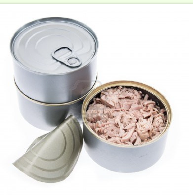 Salteado de verduras con atún y pasta.